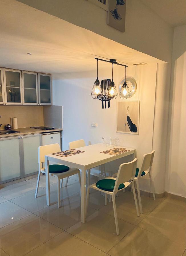 Ferienwohnung Sunny Sea View Studio Herzelia Exterior foto