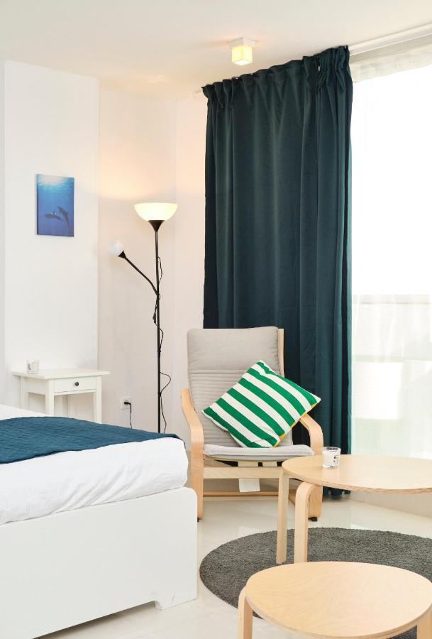 Ferienwohnung Sunny Sea View Studio Herzelia Exterior foto
